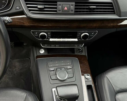 Белый Ауди Ку 5, объемом двигателя 2 л и пробегом 171 тыс. км за 21500 $, фото 20 на Automoto.ua