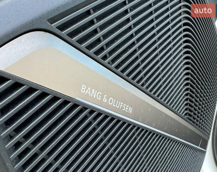 Білий Ауді Ку 5, об'ємом двигуна 1.98 л та пробігом 91 тис. км за 20600 $, фото 6 на Automoto.ua