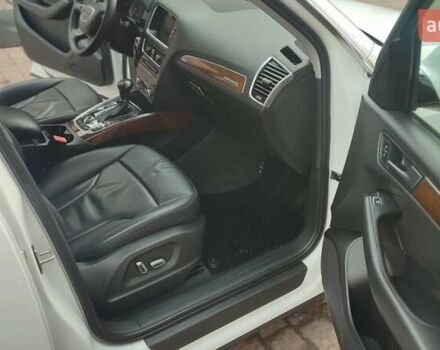 Білий Ауді Ку 5, об'ємом двигуна 1.98 л та пробігом 225 тис. км за 15900 $, фото 16 на Automoto.ua