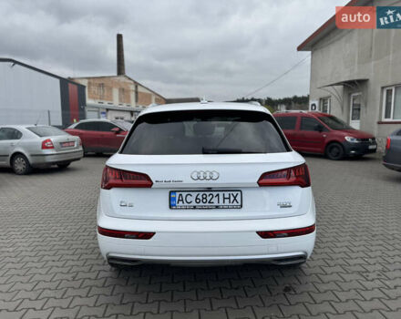 Белый Ауди Ку 5, объемом двигателя 1.98 л и пробегом 238 тыс. км за 18500 $, фото 5 на Automoto.ua