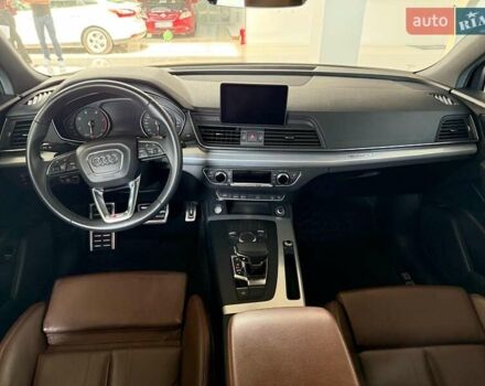 Белый Ауди Ку 5, объемом двигателя 1.97 л и пробегом 105 тыс. км за 32500 $, фото 9 на Automoto.ua