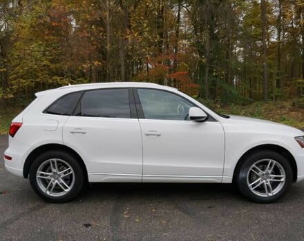 Білий Ауді Ку 5, об'ємом двигуна 2 л та пробігом 64 тис. км за 12500 $, фото 7 на Automoto.ua