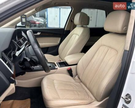 Білий Ауді Ку 5, об'ємом двигуна 2 л та пробігом 215 тис. км за 22000 $, фото 18 на Automoto.ua