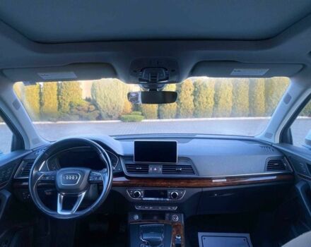 Білий Ауді Ку 5, об'ємом двигуна 2 л та пробігом 189 тис. км за 21800 $, фото 13 на Automoto.ua