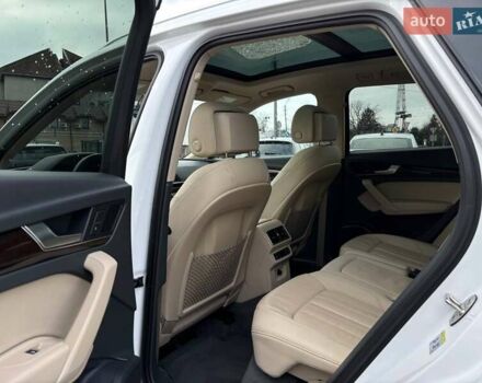 Білий Ауді Ку 5, об'ємом двигуна 2 л та пробігом 215 тис. км за 21800 $, фото 55 на Automoto.ua