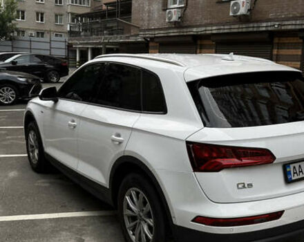 Білий Ауді Ку 5, об'ємом двигуна 1.97 л та пробігом 162 тис. км за 30200 $, фото 3 на Automoto.ua