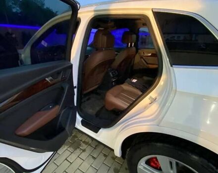 Білий Ауді Ку 5, об'ємом двигуна 1.98 л та пробігом 215 тис. км за 22650 $, фото 7 на Automoto.ua