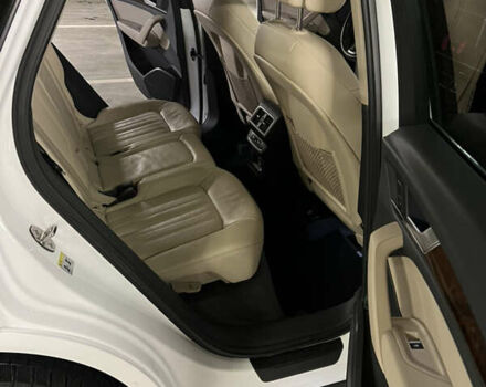 Белый Ауди Ку 5, объемом двигателя 1.98 л и пробегом 95 тыс. км за 21000 $, фото 7 на Automoto.ua