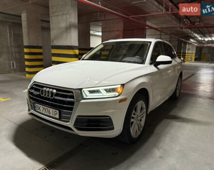Ауді Ку 5 2017 у Рівному на Automoto.ua Білий Ауді Ку 5, об'ємом двигуна 1.98 л та пробігом 146 тис. км за 23900 $, фото 9 на Automoto.ua