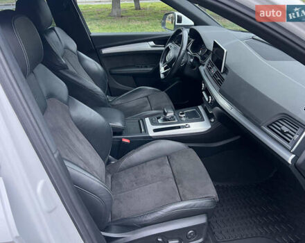 Белый Ауди Ку 5, объемом двигателя 1.97 л и пробегом 139 тыс. км за 28800 $, фото 64 на Automoto.ua