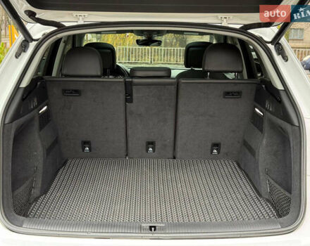 Белый Ауди Ку 5, объемом двигателя 1.98 л и пробегом 200 тыс. км за 22499 $, фото 11 на Automoto.ua