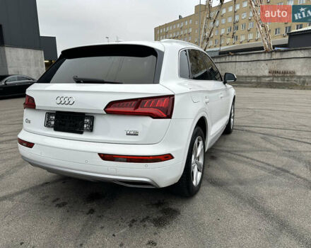 Білий Ауді Ку 5, об'ємом двигуна 2 л та пробігом 202 тис. км за 23000 $, фото 5 на Automoto.ua