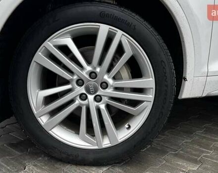 Белый Ауди Ку 5, объемом двигателя 2 л и пробегом 142 тыс. км за 25990 $, фото 4 на Automoto.ua