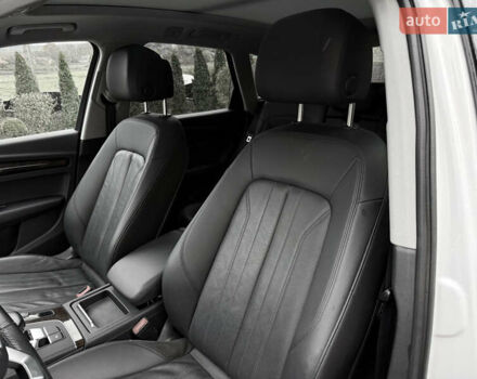 Белый Ауди Ку 5, объемом двигателя 2 л и пробегом 171 тыс. км за 21500 $, фото 24 на Automoto.ua