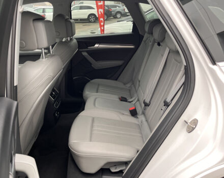 Белый Ауди Ку 5, объемом двигателя 2 л и пробегом 105 тыс. км за 34999 $, фото 17 на Automoto.ua