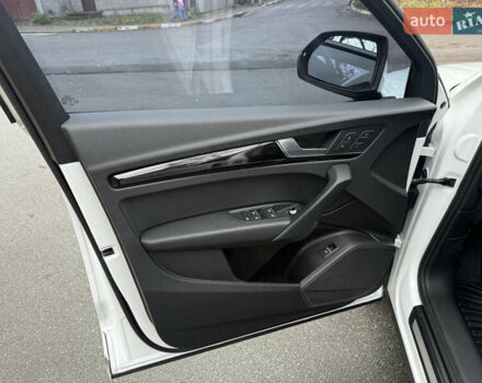 Белый Ауди Ку 5, объемом двигателя 1.98 л и пробегом 68 тыс. км за 25500 $, фото 15 на Automoto.ua