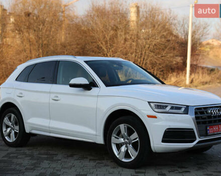 Белый Ауди Ку 5, объемом двигателя 1.98 л и пробегом 107 тыс. км за 29500 $, фото 4 на Automoto.ua