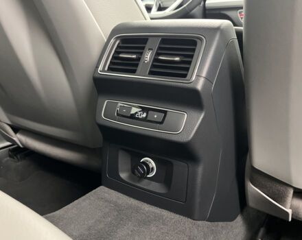 Белый Ауди Ку 5, объемом двигателя 2 л и пробегом 105 тыс. км за 34999 $, фото 21 на Automoto.ua