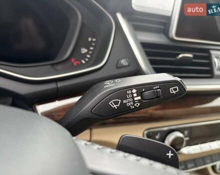 Білий Ауді Ку 5, об'ємом двигуна 2 л та пробігом 215 тис. км за 22000 $, фото 32 на Automoto.ua