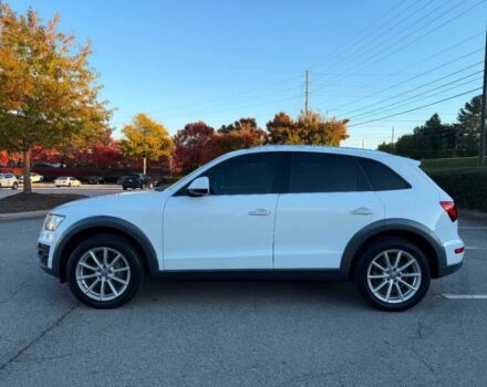 Білий Ауді Ку 5, об'ємом двигуна 2 л та пробігом 70 тис. км за 10800 $, фото 3 на Automoto.ua