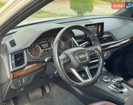 Белый Ауди Ку 5, объемом двигателя 2 л и пробегом 127 тыс. км за 24900 $, фото 37 на Automoto.ua