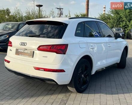 Білий Ауді Ку 5, об'ємом двигуна 1.98 л та пробігом 206 тис. км за 20600 $, фото 9 на Automoto.ua