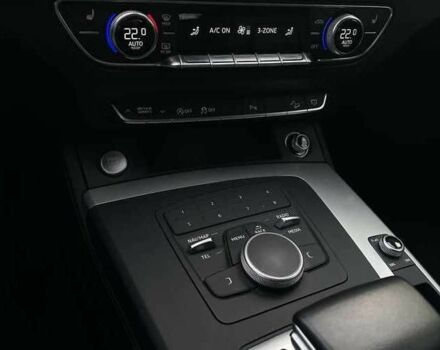 Білий Ауді Ку 5, об'ємом двигуна 2 л та пробігом 71 тис. км за 17600 $, фото 8 на Automoto.ua