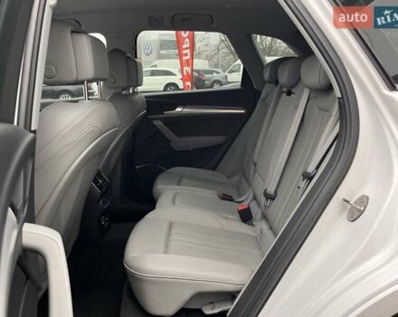 Белый Ауди Ку 5, объемом двигателя 1.98 л и пробегом 104 тыс. км за 34999 $, фото 23 на Automoto.ua