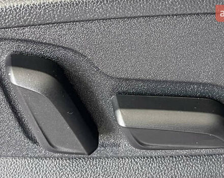 Білий Ауді Ку 5, об'ємом двигуна 2 л та пробігом 46 тис. км за 25950 $, фото 24 на Automoto.ua