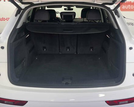 Белый Ауди Ку 5, объемом двигателя 2 л и пробегом 46 тыс. км за 25950 $, фото 4 на Automoto.ua