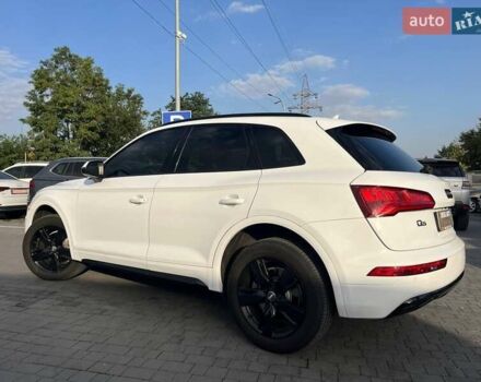 Білий Ауді Ку 5, об'ємом двигуна 1.98 л та пробігом 206 тис. км за 21499 $, фото 8 на Automoto.ua