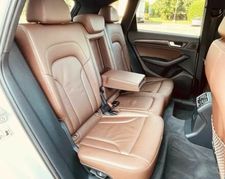 Білий Ауді Ку 5, об'ємом двигуна 2 л та пробігом 63 тис. км за 4200 $, фото 13 на Automoto.ua