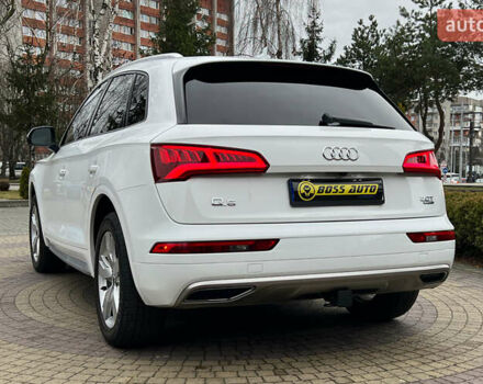 Белый Ауди Ку 5, объемом двигателя 1.98 л и пробегом 106 тыс. км за 23800 $, фото 4 на Automoto.ua