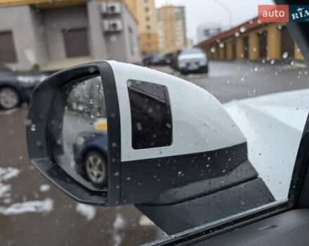 Білий Ауді Ку 5, об'ємом двигуна 2 л та пробігом 199 тис. км за 29999 $, фото 16 на Automoto.ua