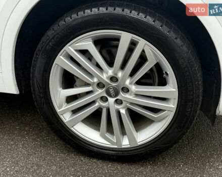 Белый Ауди Ку 5, объемом двигателя 1.98 л и пробегом 68 тыс. км за 25500 $, фото 11 на Automoto.ua