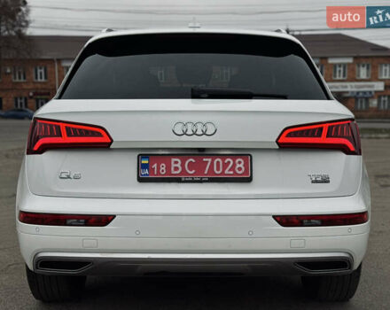 Белый Ауди Ку 5, объемом двигателя 1.98 л и пробегом 143 тыс. км за 25500 $, фото 5 на Automoto.ua