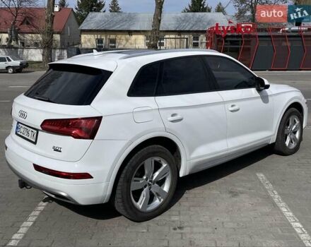 Білий Ауді Ку 5, об'ємом двигуна 1.98 л та пробігом 105 тис. км за 23499 $, фото 10 на Automoto.ua