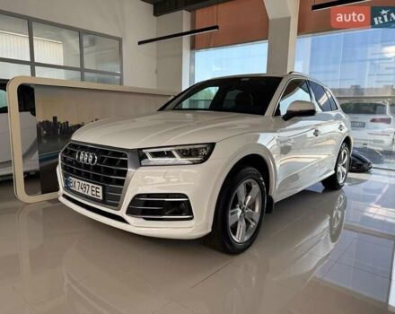 Белый Ауди Ку 5, объемом двигателя 1.97 л и пробегом 105 тыс. км за 32500 $, фото 2 на Automoto.ua