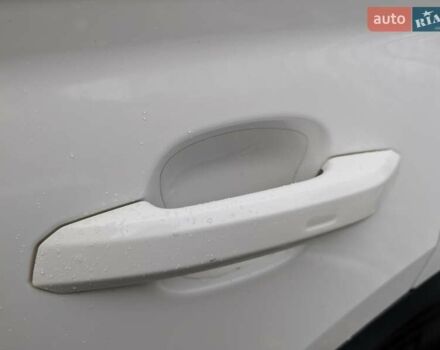 Білий Ауді Ку 5, об'ємом двигуна 2 л та пробігом 199 тис. км за 29999 $, фото 10 на Automoto.ua