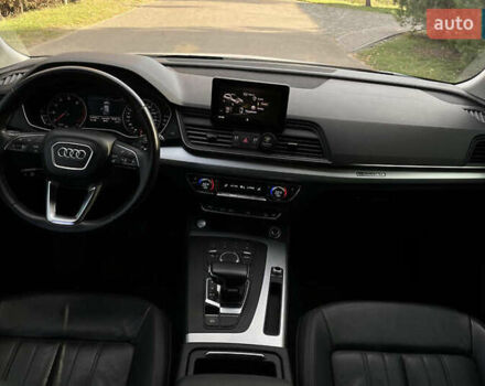 Білий Ауді Ку 5, об'ємом двигуна 1.98 л та пробігом 71 тис. км за 19600 $, фото 6 на Automoto.ua