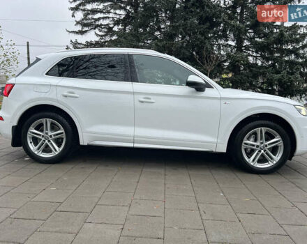 Белый Ауди Ку 5, объемом двигателя 1.97 л и пробегом 139 тыс. км за 28800 $, фото 12 на Automoto.ua