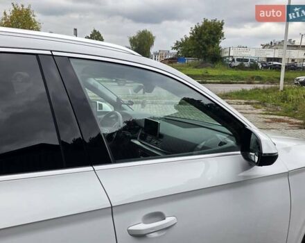 Білий Ауді Ку 5, об'ємом двигуна 2 л та пробігом 163 тис. км за 26750 $, фото 33 на Automoto.ua