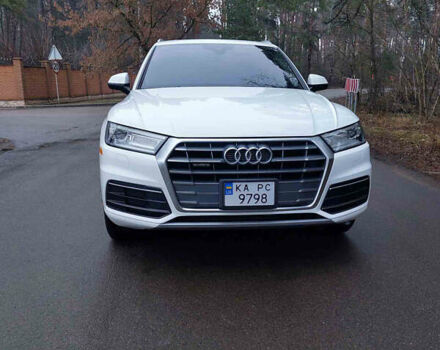 Белый Ауди Ку 5, объемом двигателя 1.98 л и пробегом 134 тыс. км за 25996 $, фото 4 на Automoto.ua