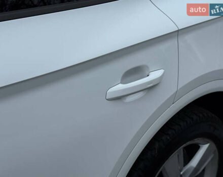 Белый Ауди Ку 5, объемом двигателя 1.98 л и пробегом 200 тыс. км за 22499 $, фото 20 на Automoto.ua