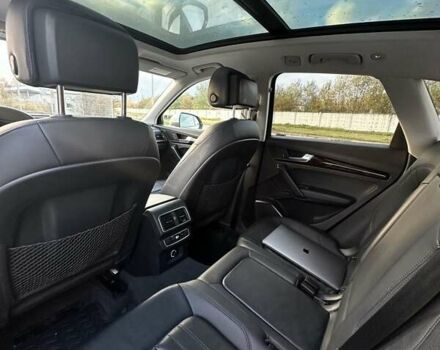 Белый Ауди Ку 5, объемом двигателя 1.98 л и пробегом 143 тыс. км за 24000 $, фото 24 на Automoto.ua