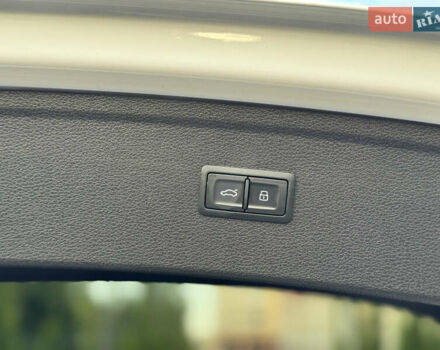 Белый Ауди Ку 5, объемом двигателя 2 л и пробегом 127 тыс. км за 24900 $, фото 73 на Automoto.ua