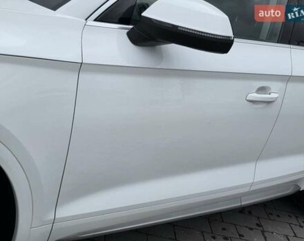 Білий Ауді Ку 5, об'ємом двигуна 2 л та пробігом 163 тис. км за 26750 $, фото 15 на Automoto.ua