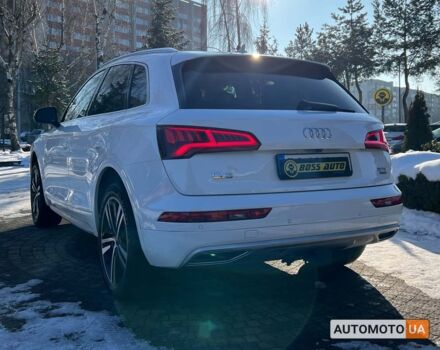 Белый Ауди Ку 5, объемом двигателя 2 л и пробегом 108 тыс. км за 29700 $, фото 4 на Automoto.ua