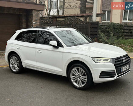 Белый Ауди Ку 5, объемом двигателя 1.98 л и пробегом 68 тыс. км за 25500 $, фото 6 на Automoto.ua