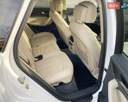 Белый Ауди Ку 5, объемом двигателя 2 л и пробегом 173 тыс. км за 24900 $, фото 30 на Automoto.ua